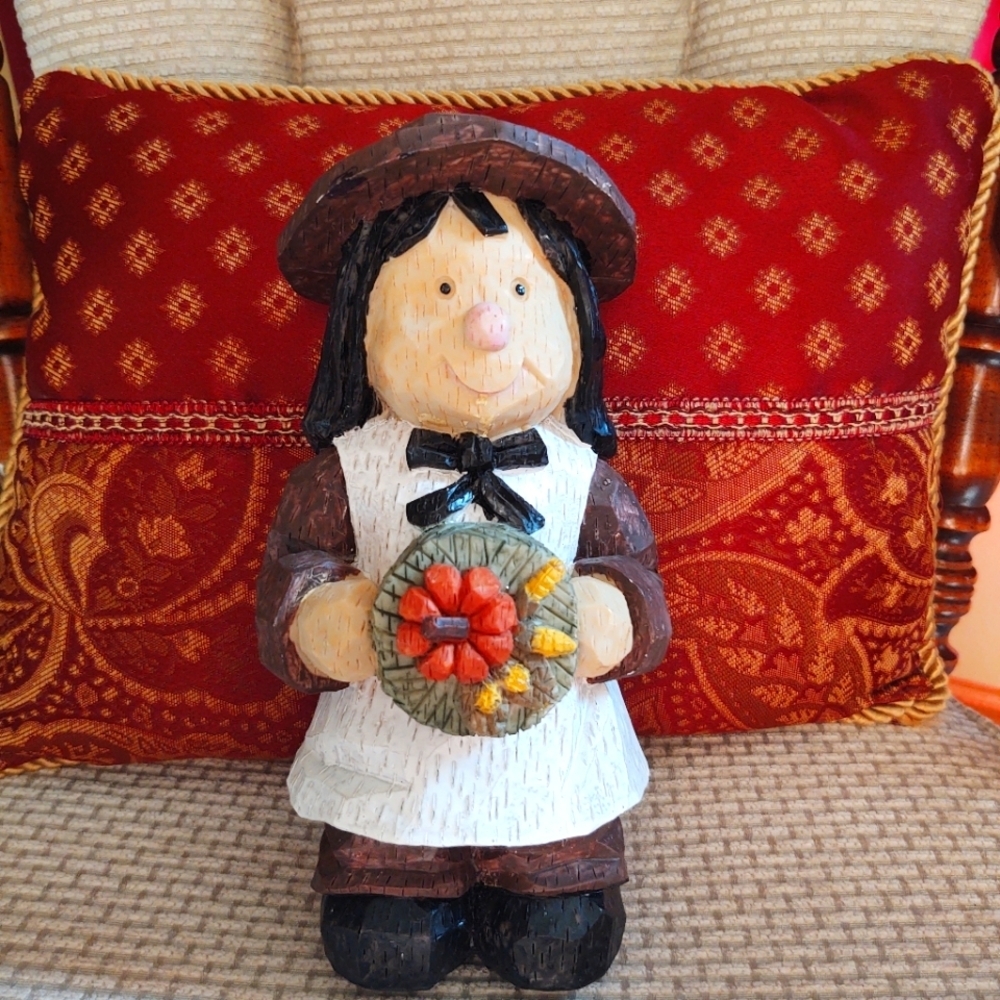 Thanksgiving Girl Wood Statue Decor! - Picture 2 of 9